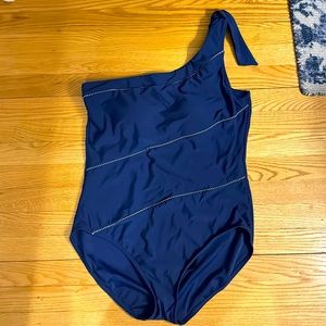 Talbots one shoulder one piece swimsuit, Navy blue size 16.